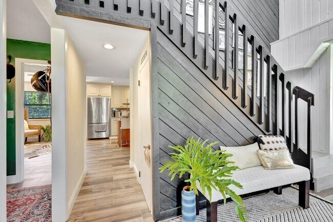 Building Photo - 5446 Reynolds Rd