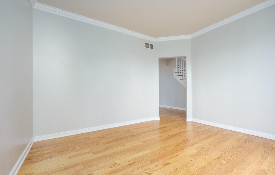 Building Photo - 5218 Stapleton Dr