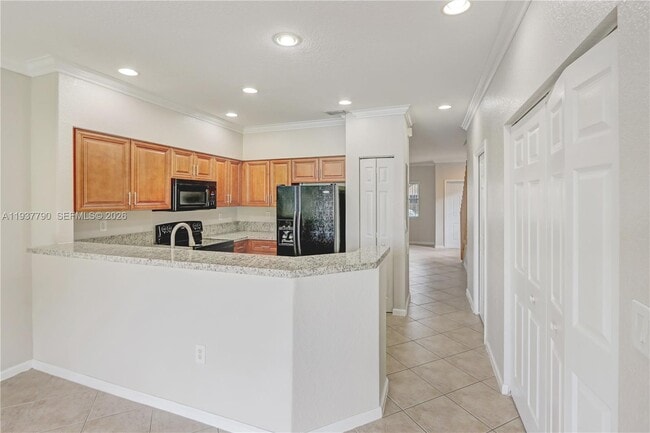 Building Photo - 2830 SW 83rd Terrace