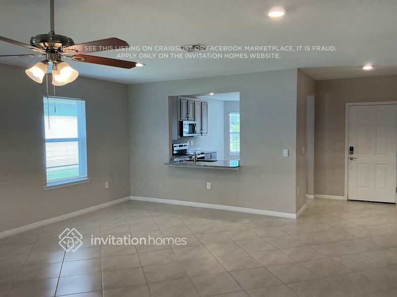 Building Photo - 7537 Viburnum