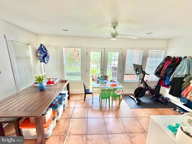 Building Photo - 7538 Morningside Dr NW