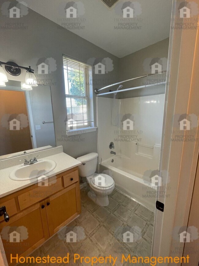 Building Photo - 168