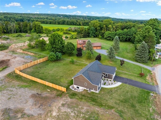 Building Photo - 6251 Meadow Dr