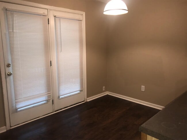 Building Photo - 6035 Creekerton Blvd