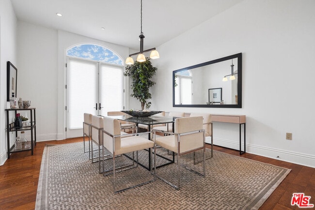 Building Photo - 420 S Hamel Rd