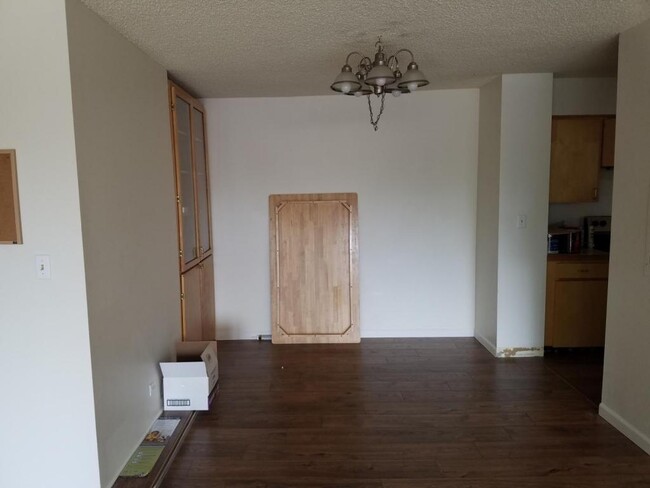Building Photo - 1850 Folsom St., Unit 206