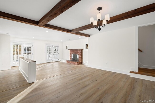 Building Photo - 127 NY-100