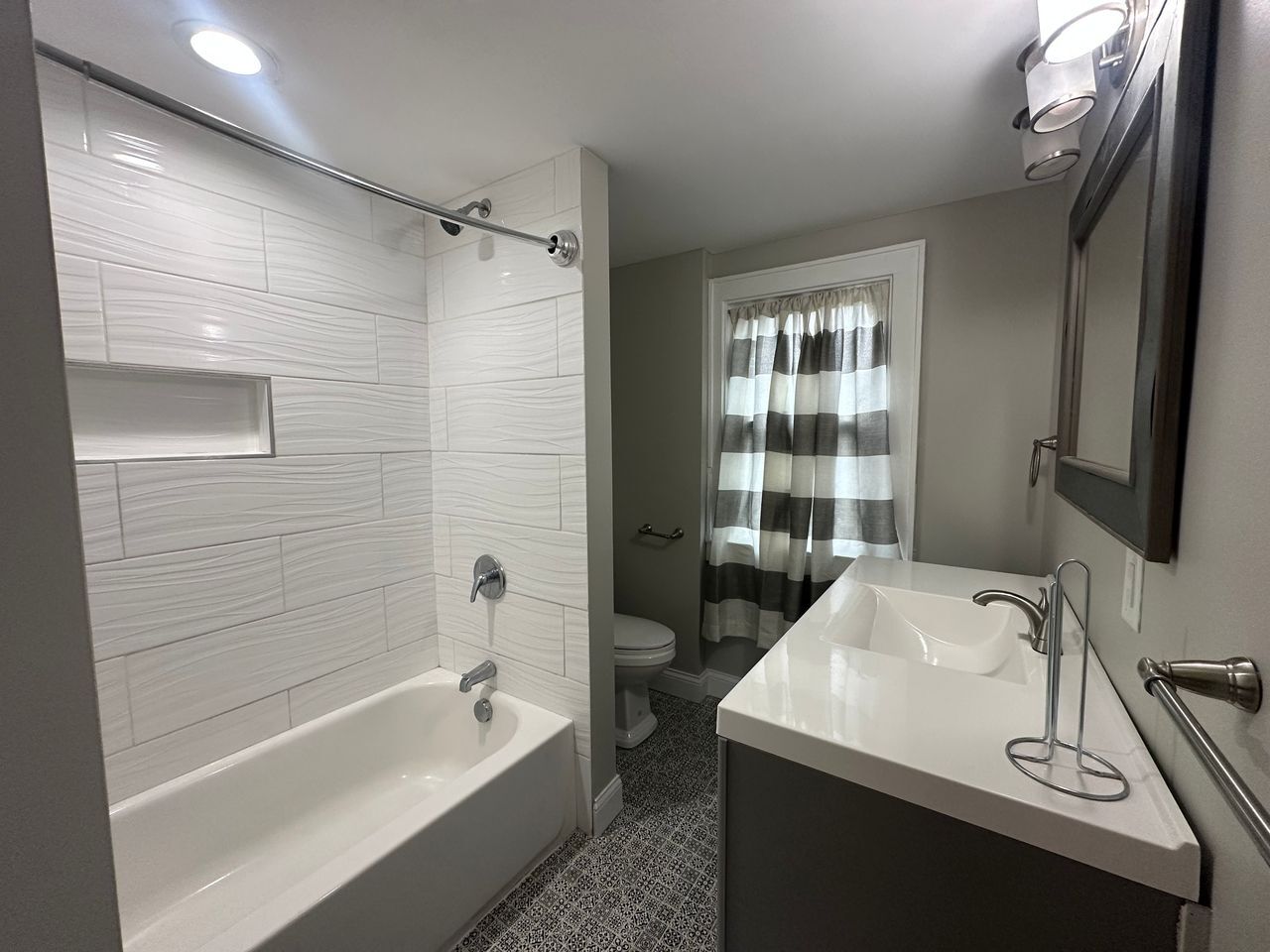 Building Photo - 1288 Linwood Ave