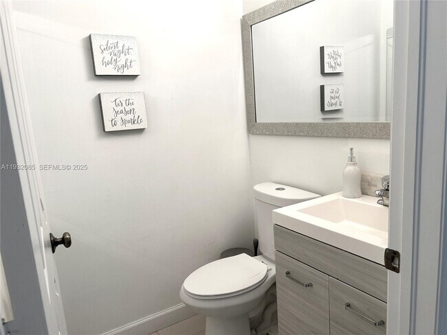 Building Photo - 11562 NW 80th St