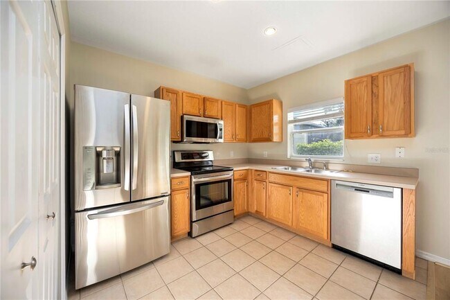 Building Photo - 6235 Flagfish Ct