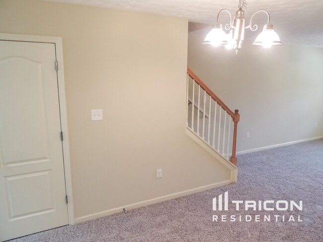 Building Photo - 1028 Weatherwood Pl NE