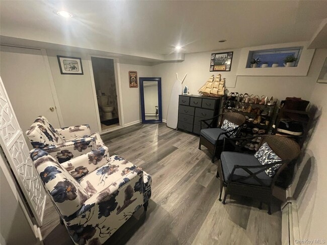 Building Photo - 55 Robbins Ave