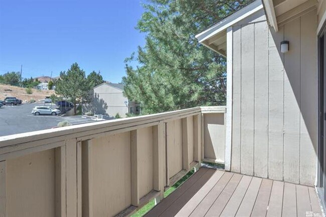 Building Photo - Great 1 bedroom condo just off Clear Acre Lane