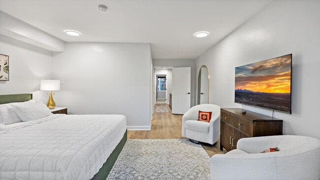 Building Photo - 3590 Water St NW