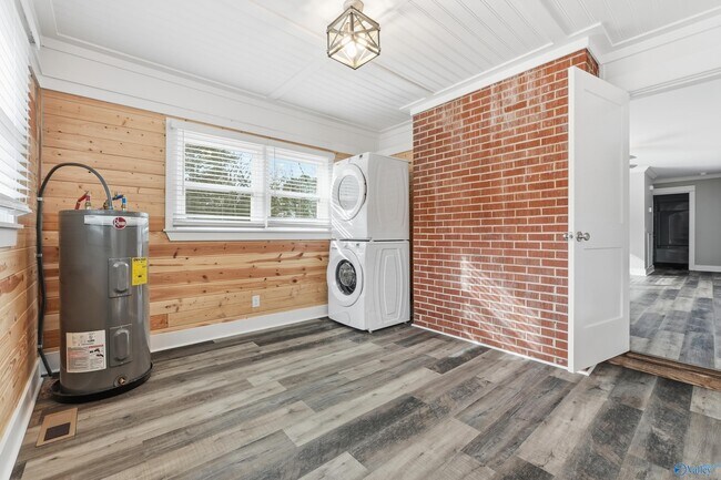 Building Photo - 1409 Blevins Gap Rd SE