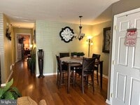 Building Photo - 305 Red Bud Ln