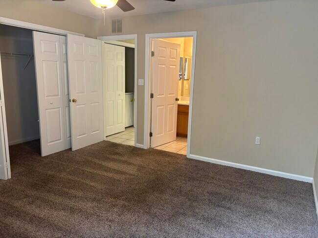 Building Photo - 2740 W Tharpe St