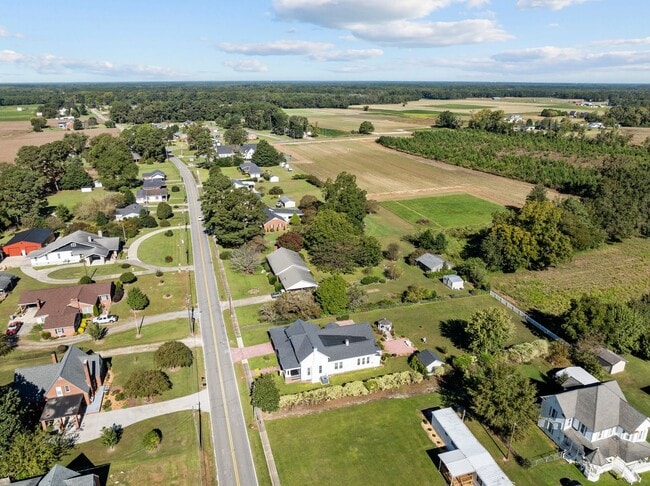 Building Photo - RENTAL HOME 3BD/2BTH
