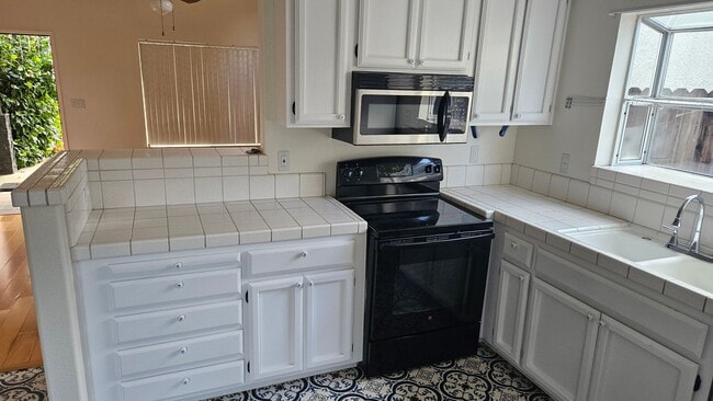 Building Photo - Three Bedroom Two Bath home, Available now...