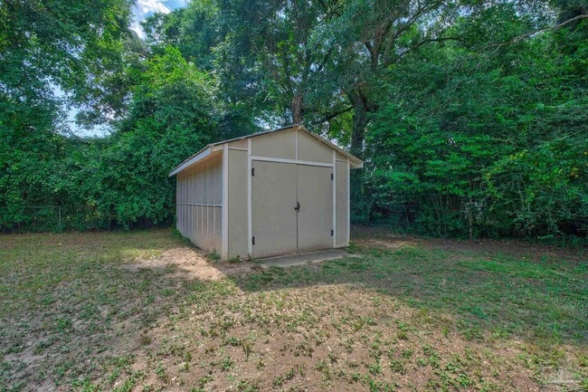 Building Photo - 6425 Aspen St