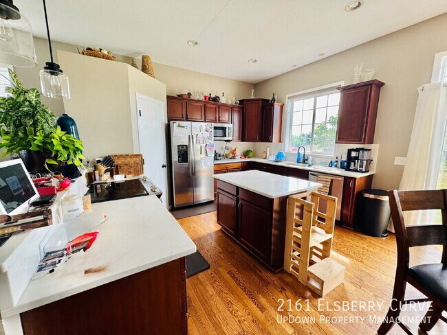 Building Photo - 2161 Elsberry Curv
