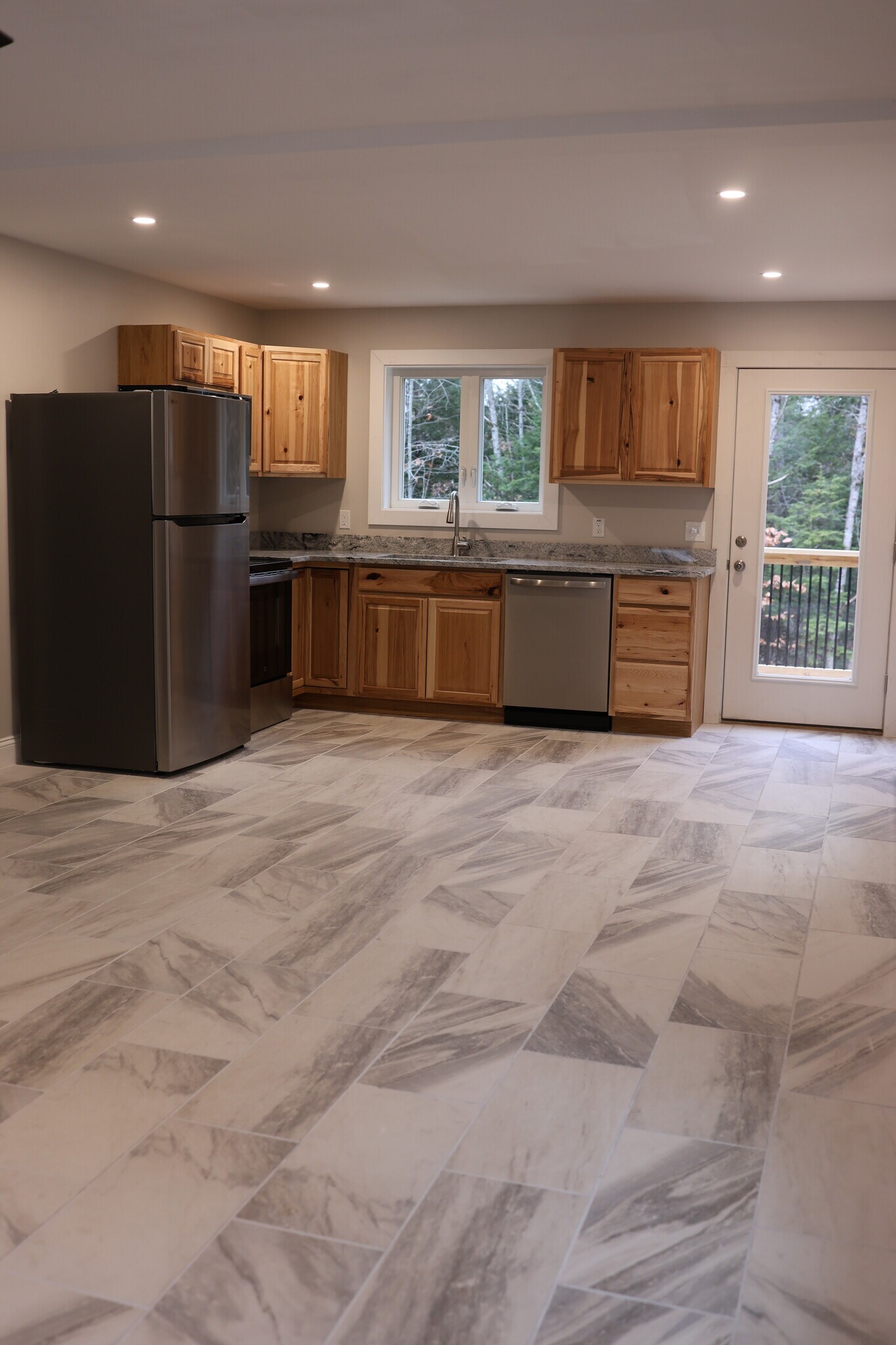 Building Photo - 281 Lambs Mill Rd