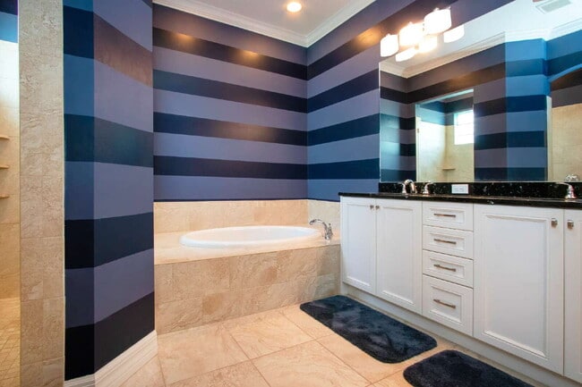 Building Photo - 4940 Tobermory Way