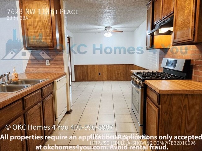 Building Photo - NW OKC 2 Bed Duplex!