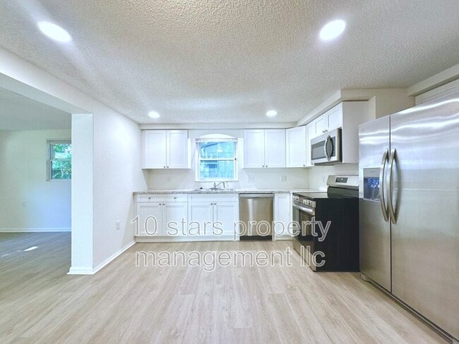 Building Photo - 5707 Quist Dr