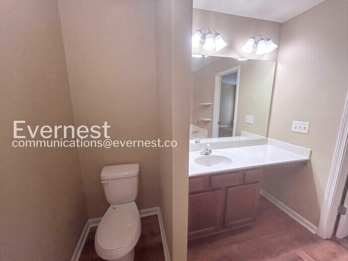 Building Photo - 1722 Coleville Oak Ln