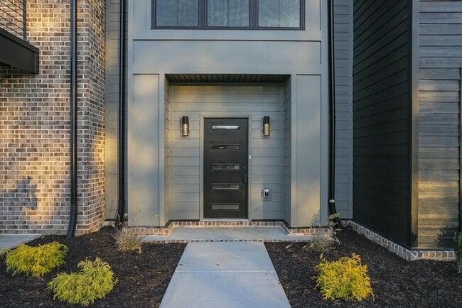 Building Photo - 1424 Rebecca Johns Dr