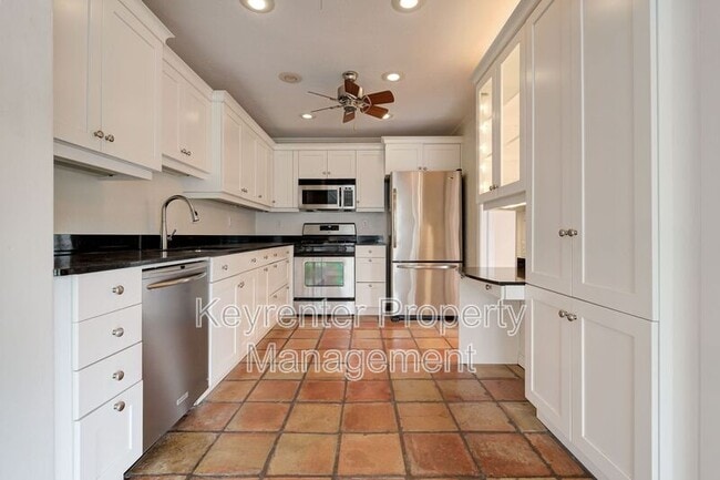 Building Photo - 612 NW 37th St