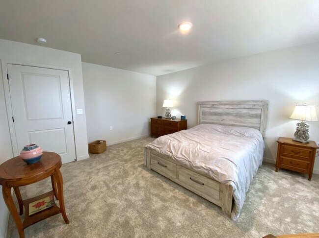 Building Photo - 4188 Adobe Ct