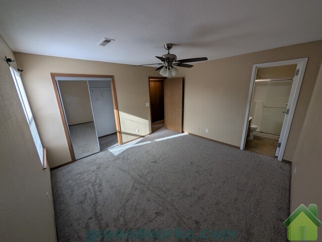 Building Photo - 905 Fall Meadow Ln