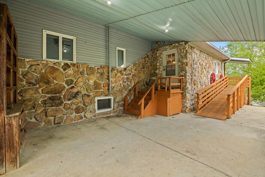 Building Photo - 258 Idlewild Dr