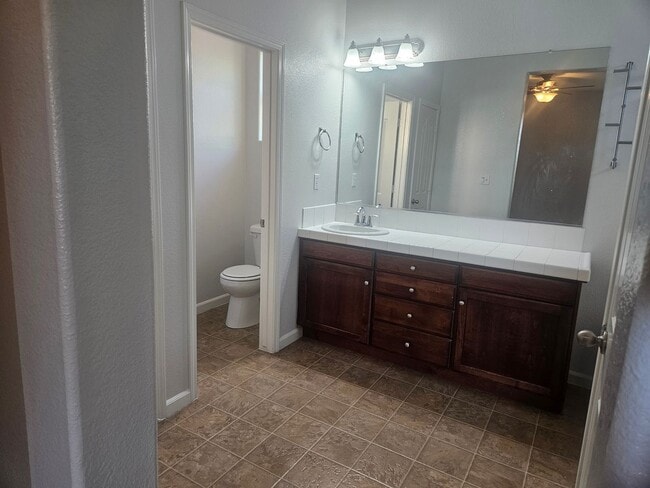 Building Photo - GORGEOUS 2009 Home - Just $2,250/month, 3/...