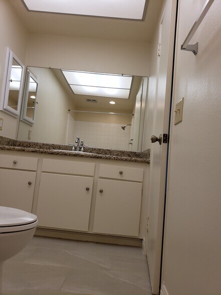 2nd Bathroom - 2930 W 235th St