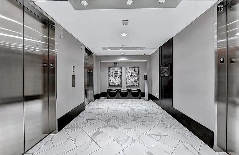 Building Photo - 400 W Peachtree St NW