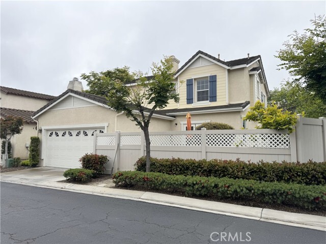 Building Photo - 2015 Hughes Dr