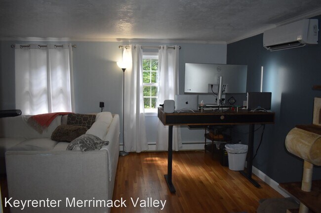 Building Photo - 4 br, 2 bath House - 3 Minot Avenue