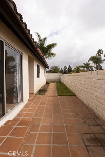 Building Photo - 4765 Mayten Ct