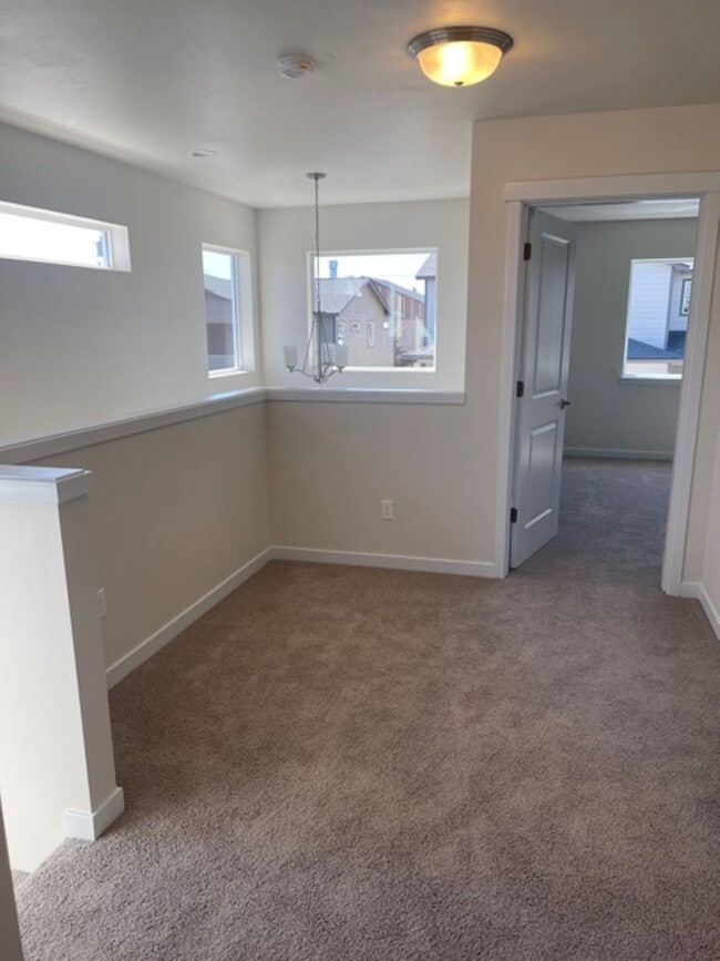 Building Photo - Like new construction near St. Charles!  W/S/G included!
