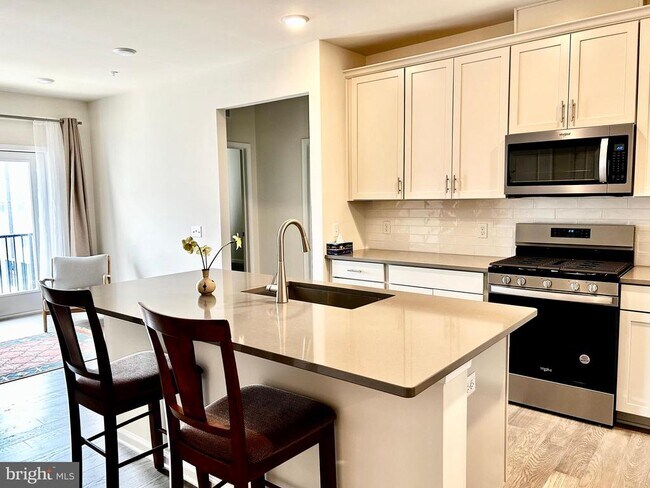 Building Photo - 1 Culvert Dr