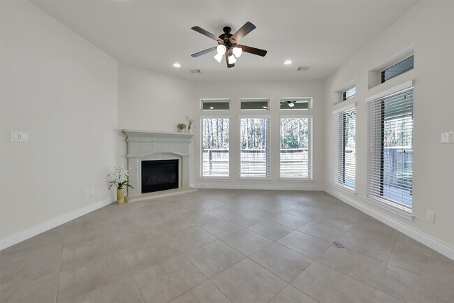 Building Photo - 150 N Greatwood Glen Pl