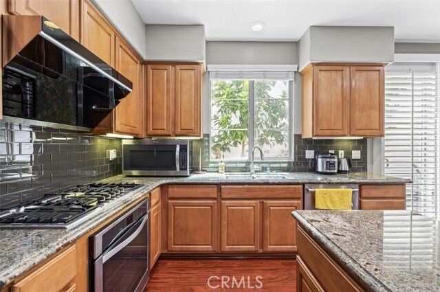 Building Photo - 78 Spanish Lace