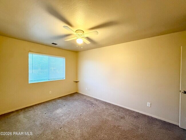 Building Photo - 6131 N Buckboard Dr