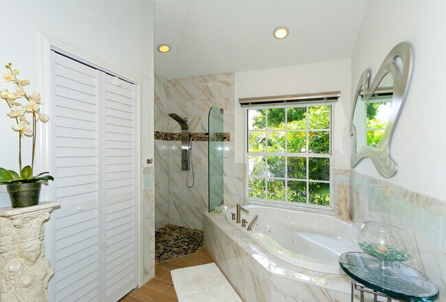 Building Photo - 469 Carica Rd