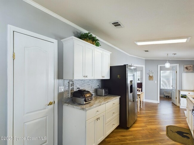 Building Photo - 7660 Kyak Ct