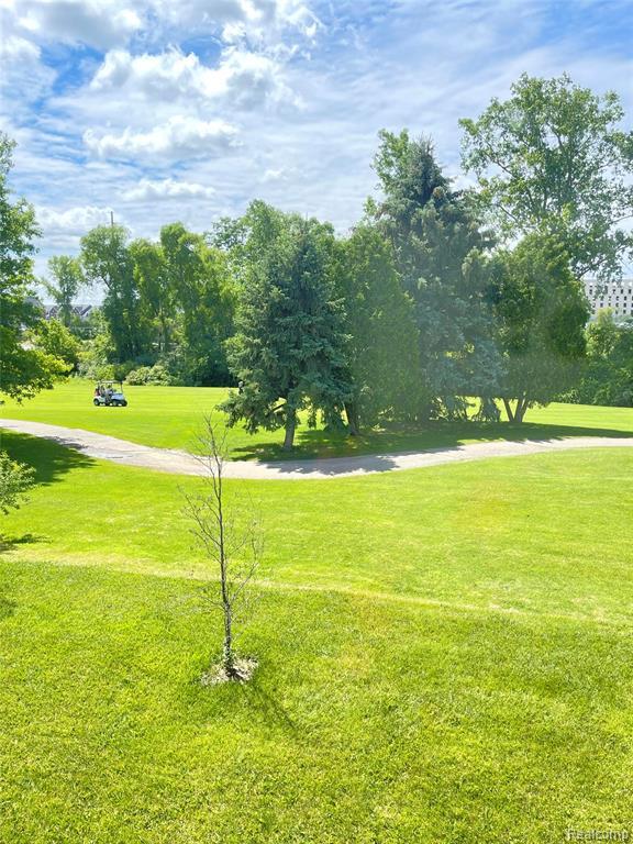 Building Photo - 1215 Oaklawn Dr