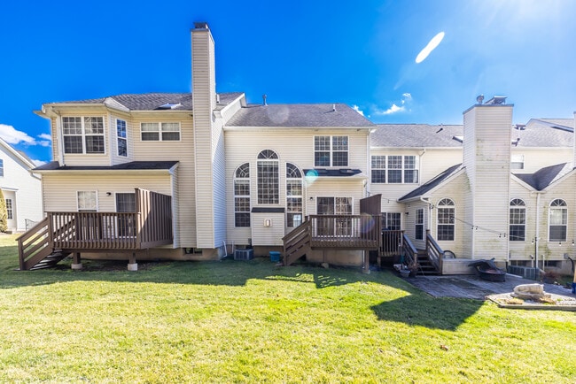 Building Photo - 145 Madison Way